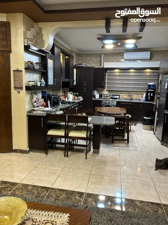 شقة للبيع الزرقاء الجديدة- جبل المغير- برج الأحلام - نفس عمارة سوبر ماركت أحمد ( ون ستور)