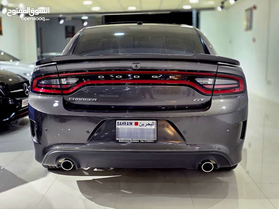 2022 dodge Charger GT V6