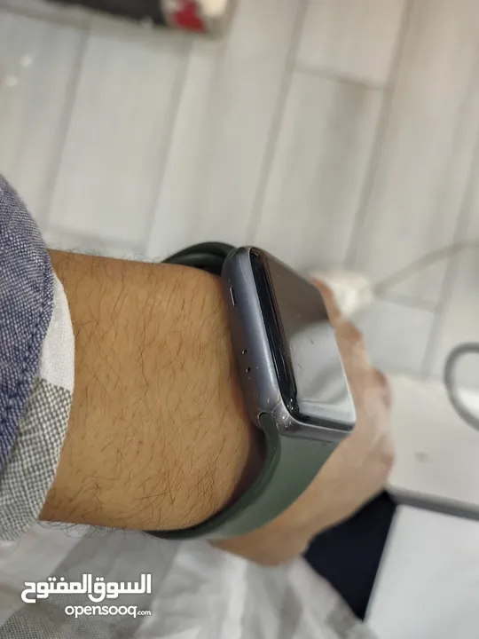 فقط   Apple Watch Series 3 42MM بحالة ممتازة جدا