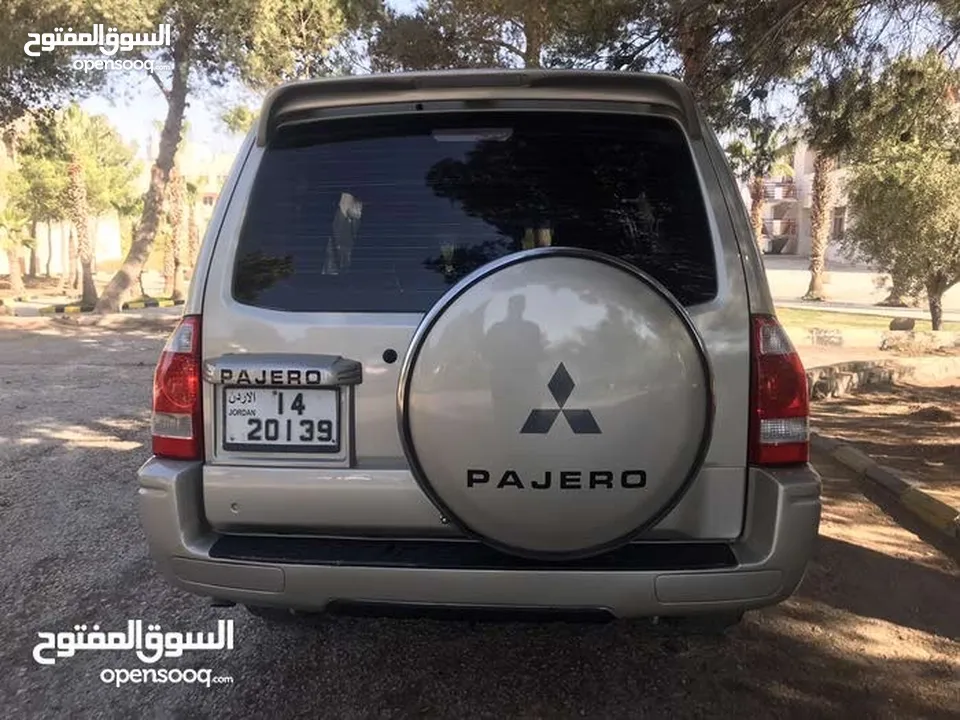 Mitsubishi pajero 2005