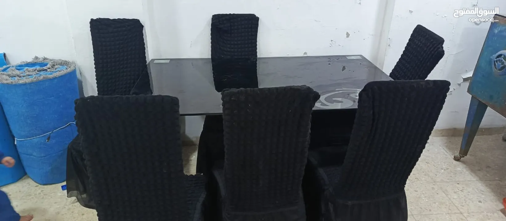 كراسي سفرة بدون طاولة