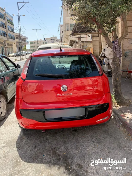 بونتو 2009 محوله كامل إلى 2015 متور وجير 10‎0%‎ موجوده في الخليل البيع فقط كاش  والمعني حياك الله