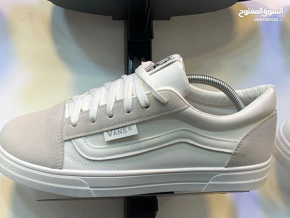 مجموعة متميزة من الأحذية والبراندات الجديدة  Adidas NiKE PUMA Skechers