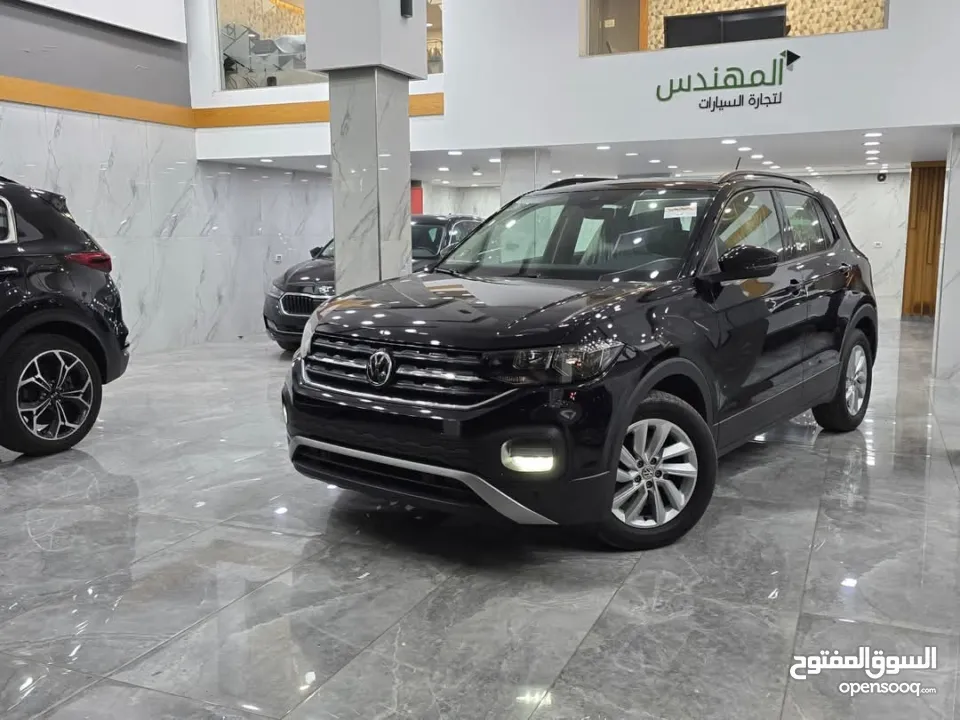 فولكسفاجن  T CROSS