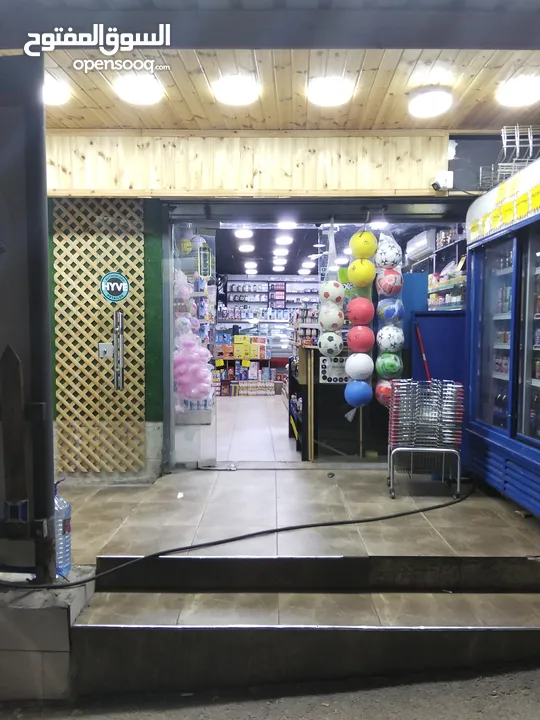 مطلوب شريك لمحل عروض دائمة
