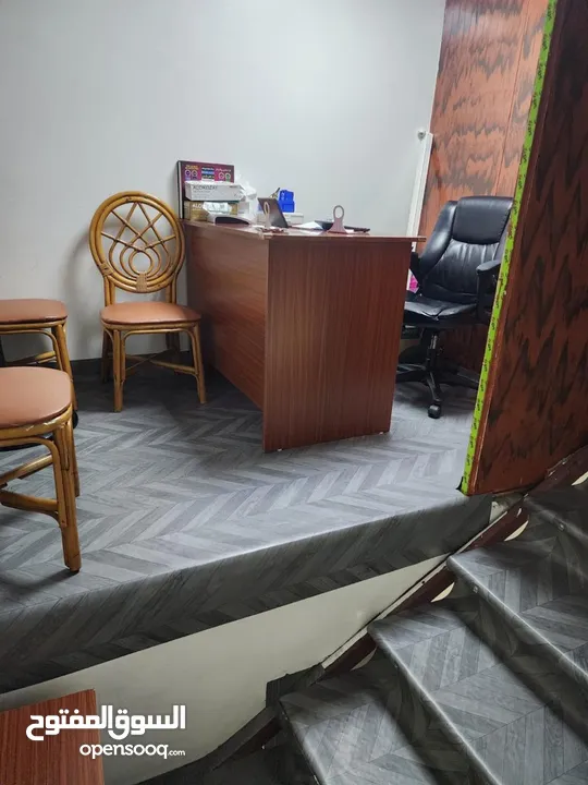 سوبر ماركت جاهز للبيع بسبب السفر