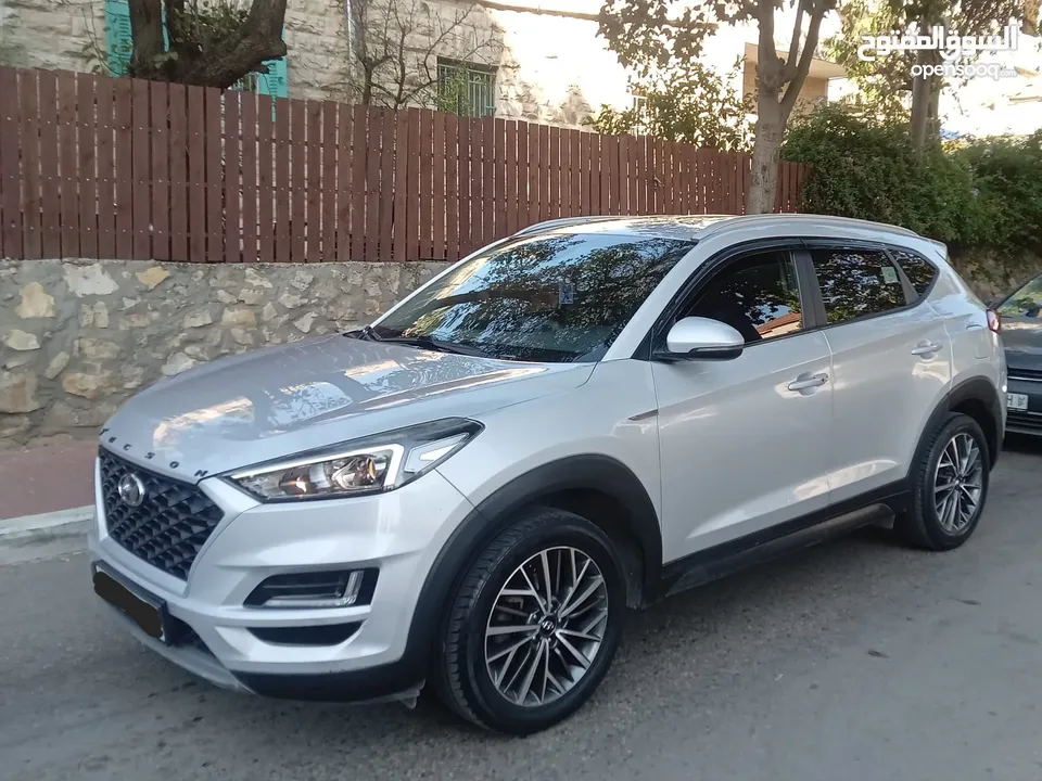 توسان. فللللللللل بدون. فتحه. فحص نخب. 4/4. بسعرررررر حرق حرق