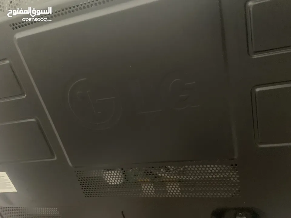 MADE IN KOREA شاشة LG بلازما 42 بوصة  بوضع ممتاز جدا شبه جديد شغالة 100٪؜ صناعة كورية اصلية 100٪؜