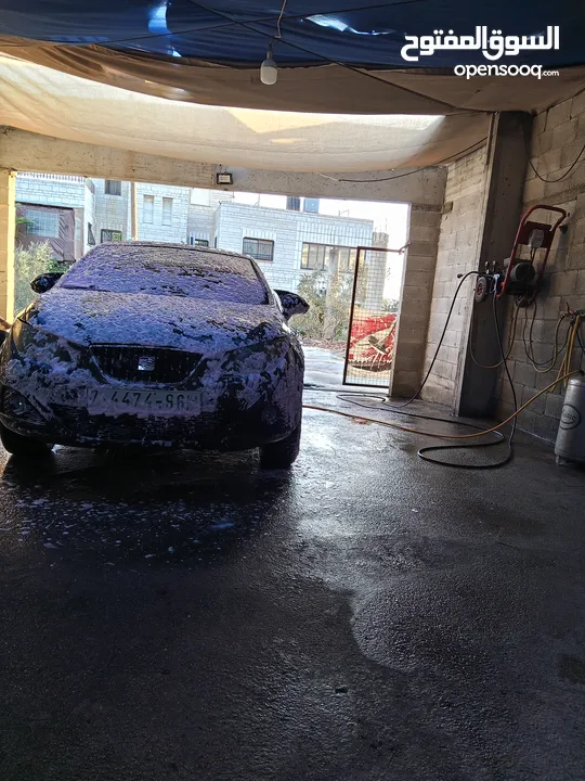 سيارة ممتازة خالية من الحوادث والضربات القوية