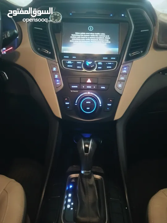 Hyundai Santa Fe 2015 full option