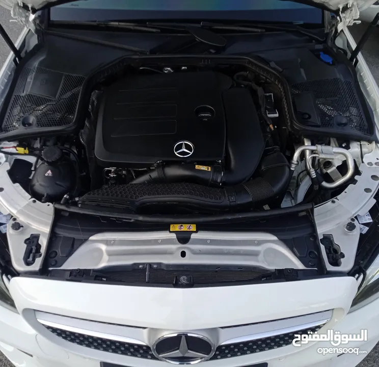 Mercedes-Benz C 200 V4 2.0 L Full Option Model 2021 (agency status)