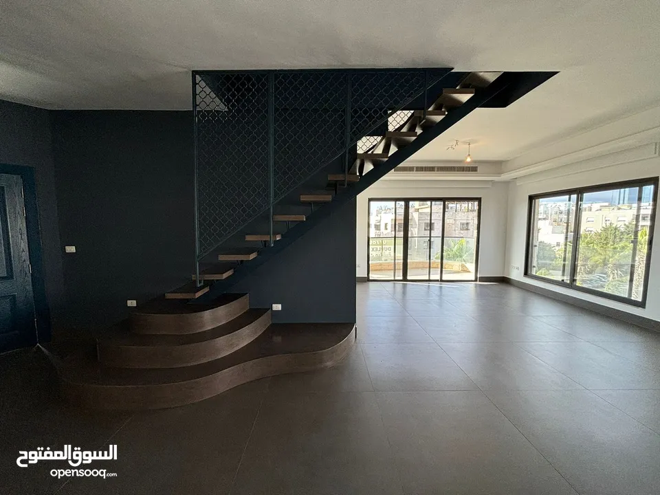 شقة شبه مفروشة للايجار في عبدون  ( Property 39974 ) سنوي فقط