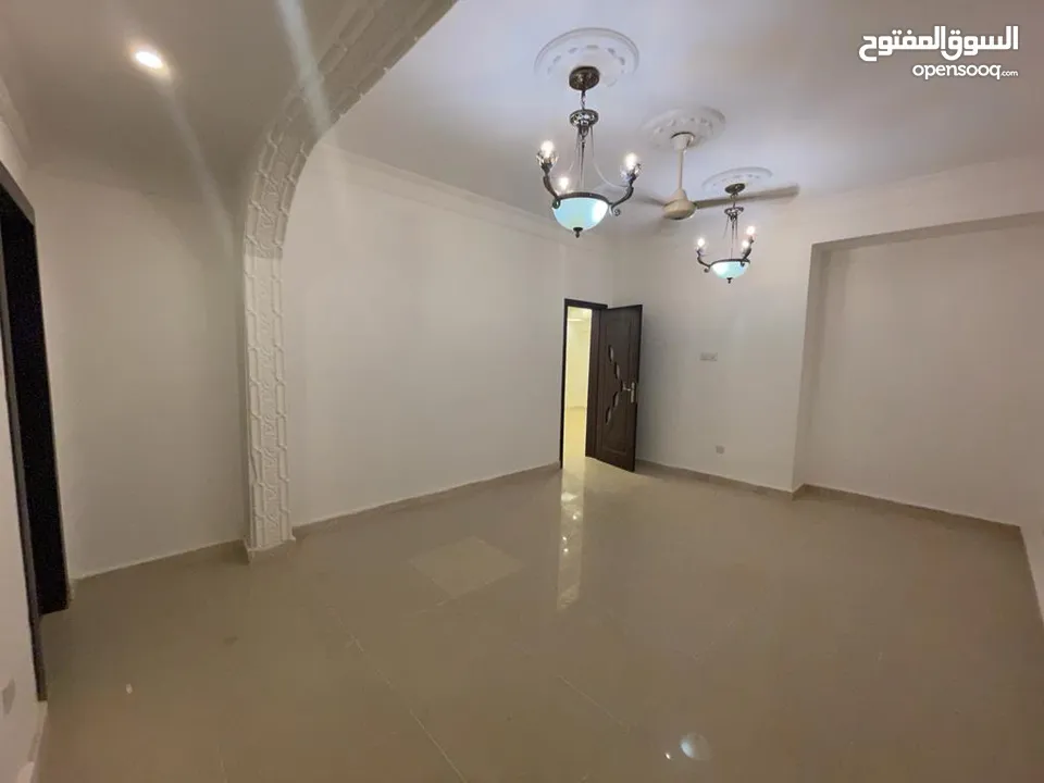 For rent Villa in al qurm  للإيجار فيلا في القرم