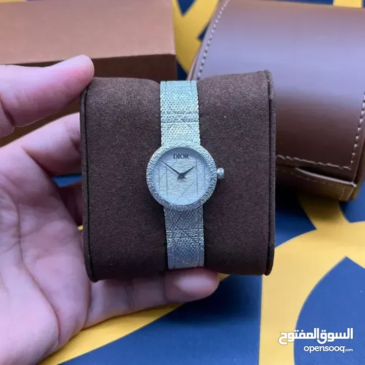 ساعات ديور نسائية