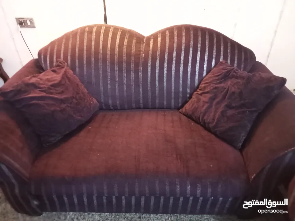 طقم كنب 8 مقاعد للبيع المستعجل