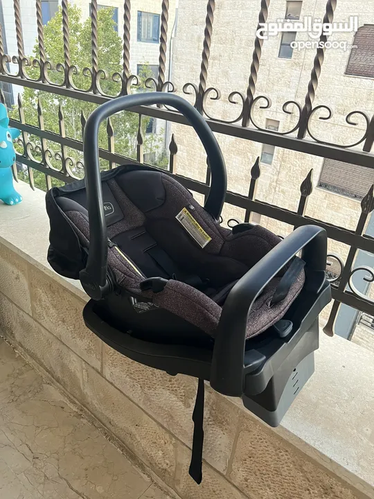Stroller evenflo pivot with car seat