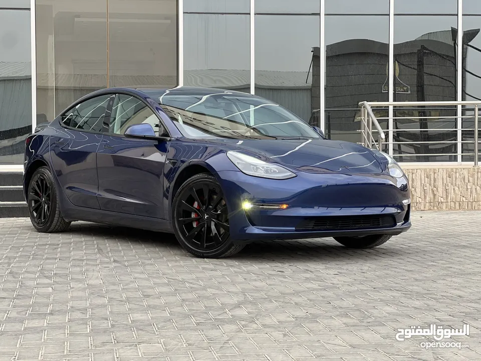 Tesla model 3 2023 فل كامل  تيسلا موديل 3 فحص كامل بسعر مغرري  لون كحلي جنط كبير اصليي  ايرباق اصلي