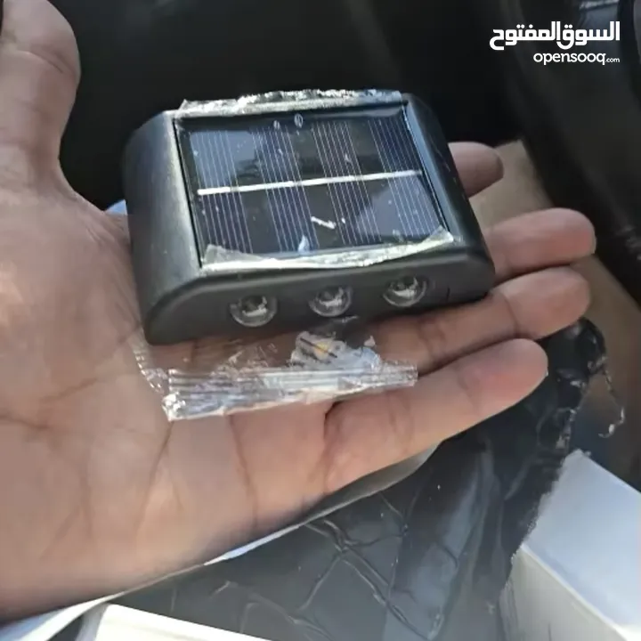 وفر كهرباء و فواتير ..مصابيح كاشفه خارجيه بالطاقه الشمسيه 10 led لونين ابيض و اصفر حسب الطلب