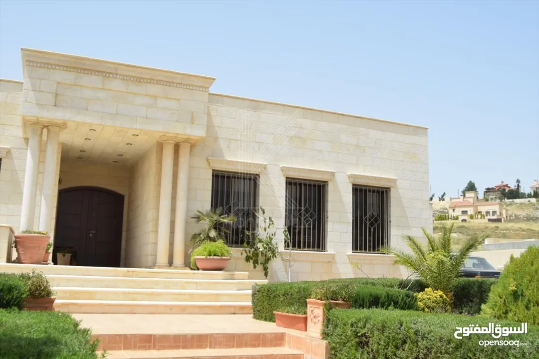 فيلا مستقلة و مميزة للبيع في مرج الحمام