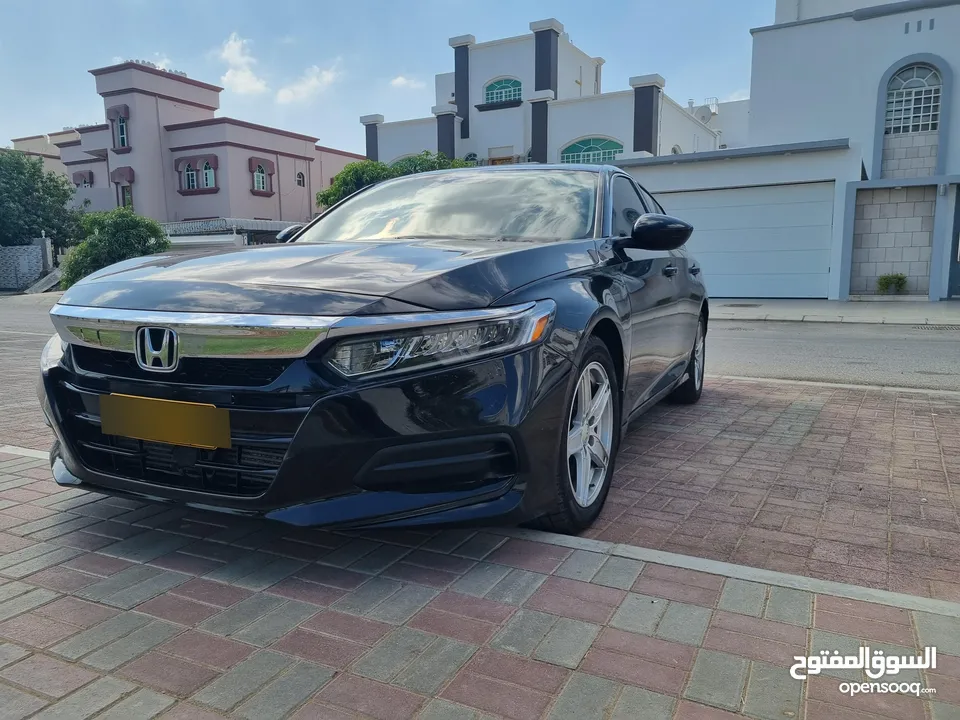 Clean title Honda Accord 2018