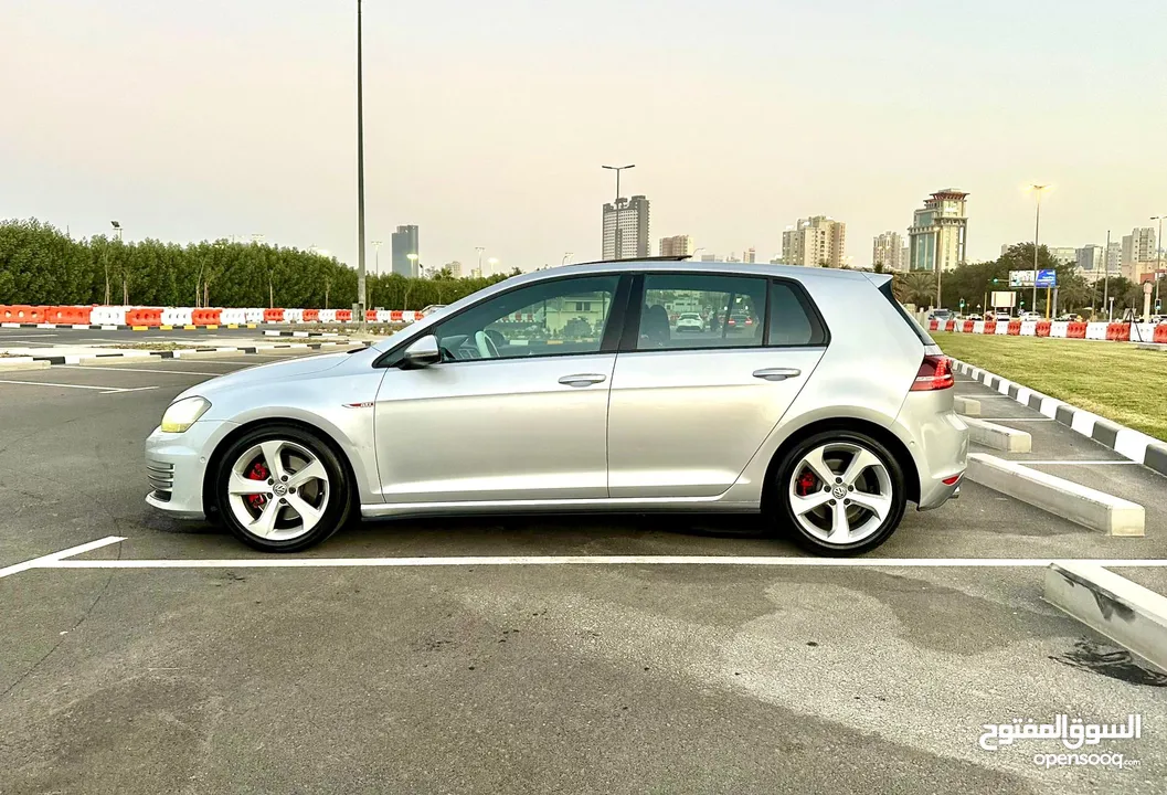 ‎فلوكس فاغن جولف GTI 2014 ‎العداد 108 ‎السعر 2400