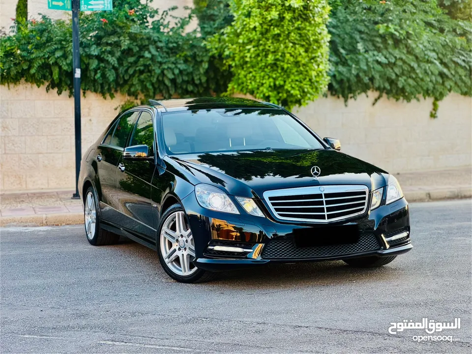 E200 AMG 2013 اقل عداد غرغوريه شبه جديده فحص كرت ابيض
