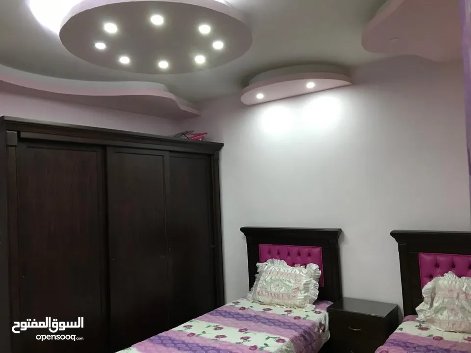 شقه للايجار في عمان البنيات مفروشه تكييف عدد 2 وإنترنت قريبه من الخدمات