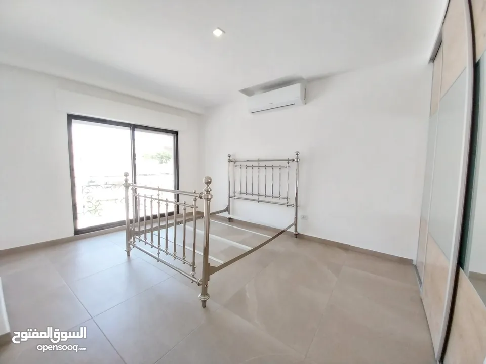 شقه للايجار في منطقه جبل عمان ( Property 32348 ) سنوي فقط