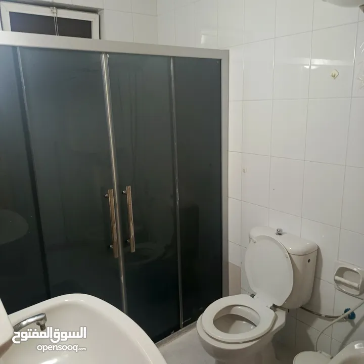 شقة مفروشة للايجار في شارع المدينه 3 نوم 400