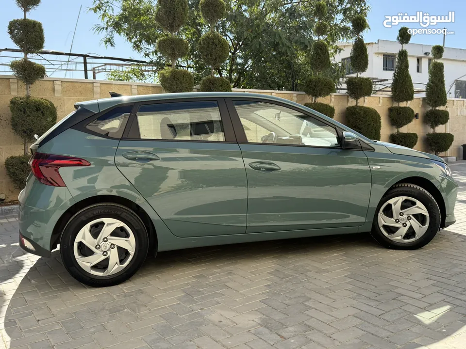 هونداي i20 ترخيص 2023 محرك 1000 بنزين/بطاريه مساعده 48v جير أوتوماتيك