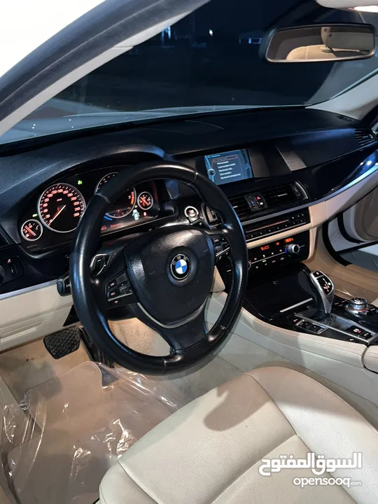 BMW 520i 2013 F10 نظيييف