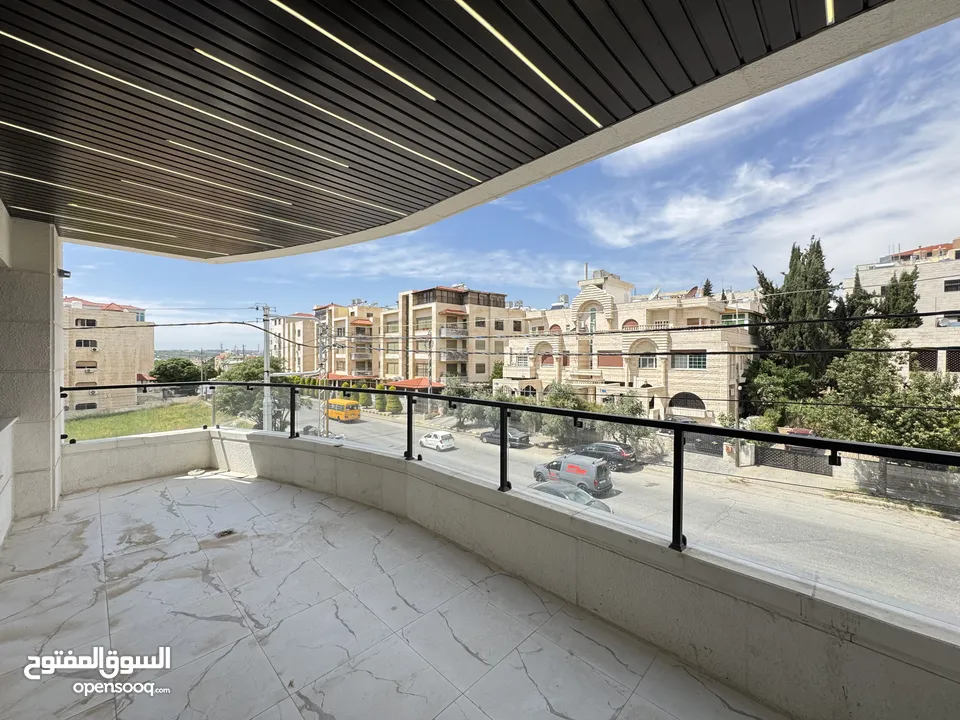 شقة طابق ثاني مميزة للبيع ب ام السماق بسعر مميز تشطيبات مميزة مساحة الشقة 230م (مشروع 121)