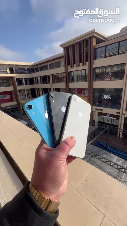 iPhone XR لا مفتوح ولا مصلح