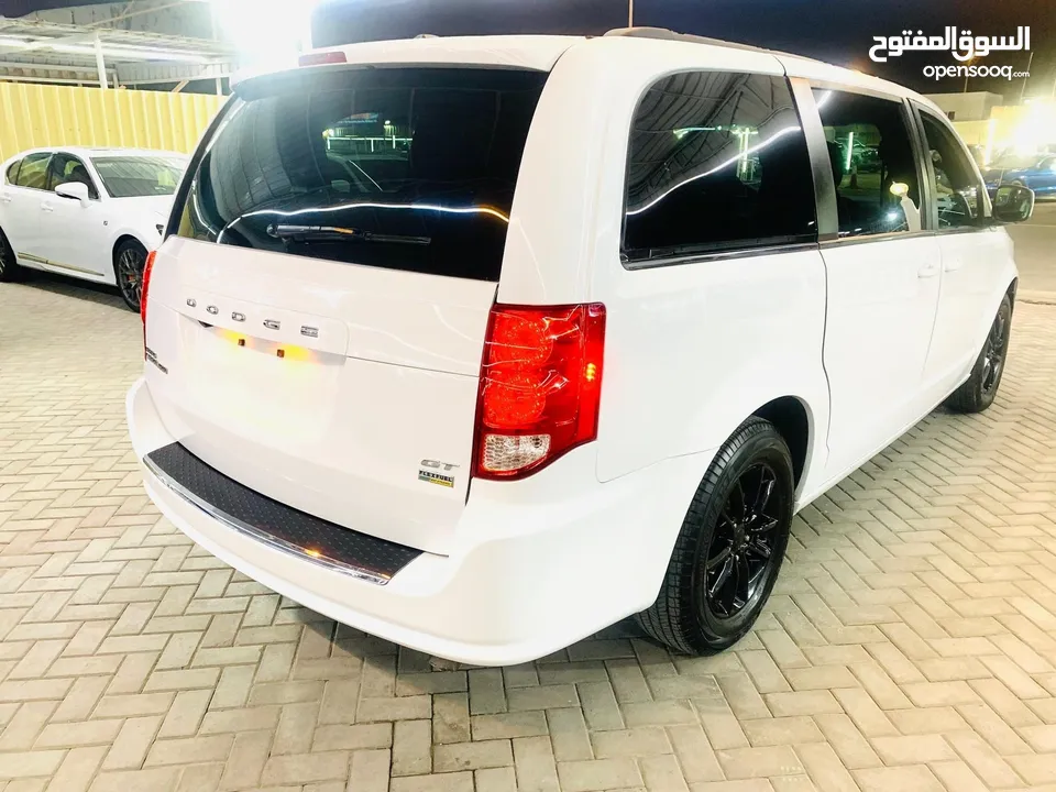 Dodge caravan sport 2018