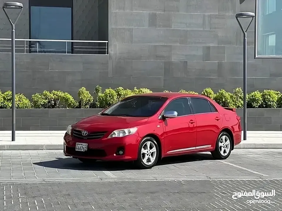 Toyota Corolla (GLI) 2013 1.8L
