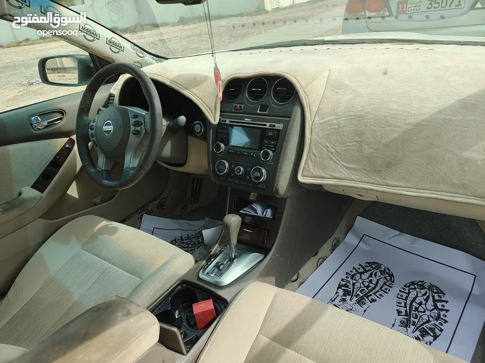 nissan altima 2010 full option  for sell