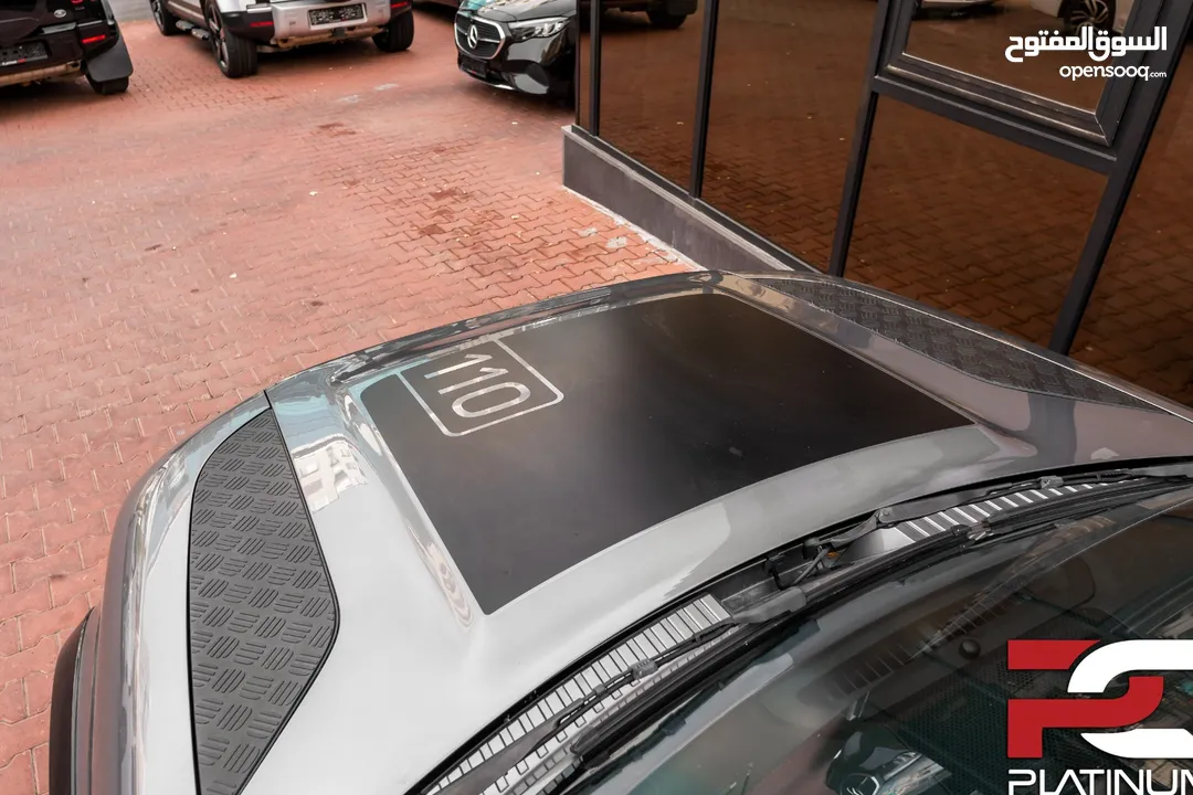 2022 Land Rover Defender P400 110 - Full Accessories Package