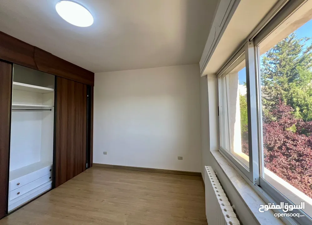 شقه طابق اول من فيلا فارغه للإيجار في دابوق - ref : 14625