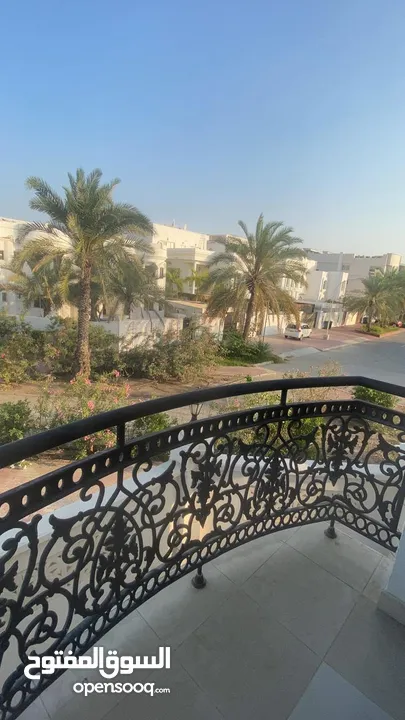 6Me28-Fabulous 5BHK Villa for rent in Qurm, Al Sarooj Street