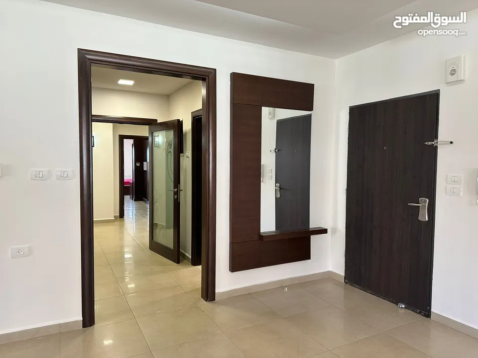 شقة في الطيرة للبيع بالقرب من مطعم جاسمين