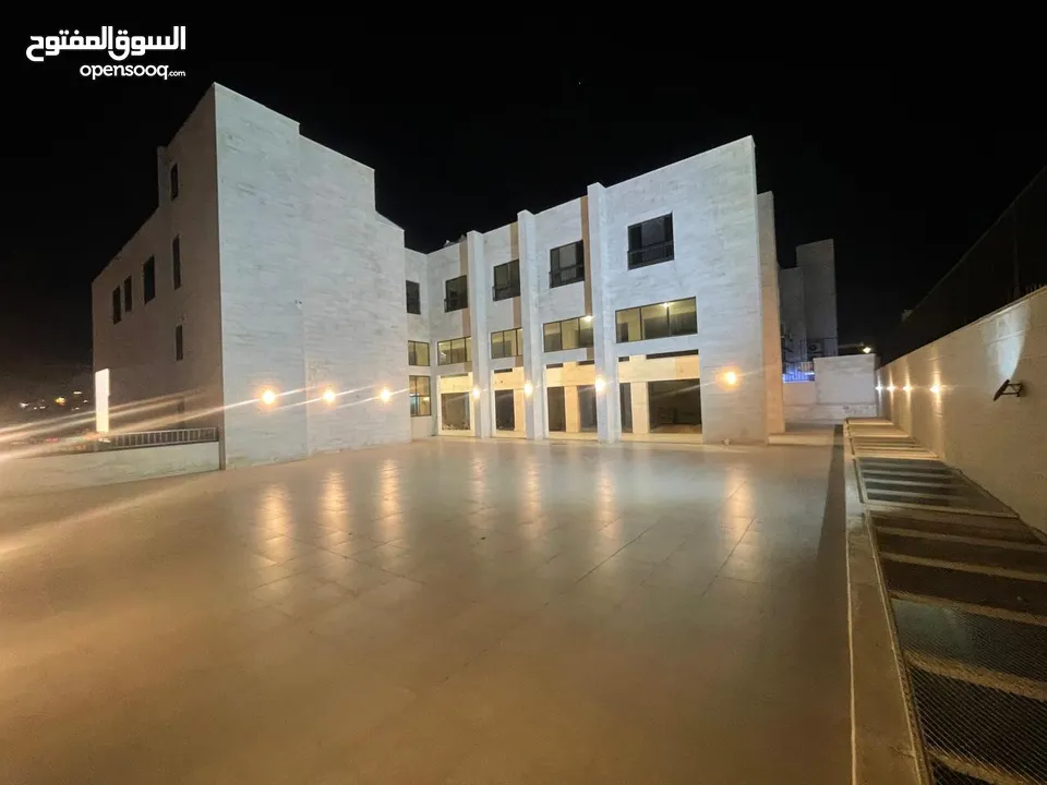 محلات تجارية للايجار في موقع حيوي ومميز ومخدوم بشفابدران ( فرصة استثمارية) تصلح لكوفي شوب او مطعم