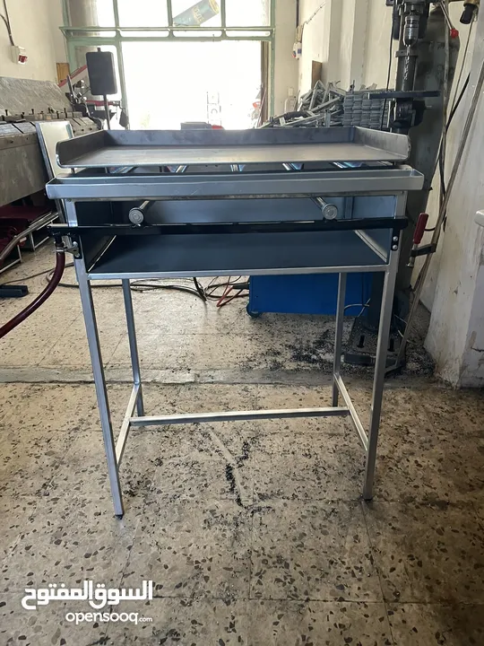 جريل شواء صناعة ممتازة جداً بلاطة 6 ميلي باحجام مختلفة المصنع للمستهلك مباشرة.