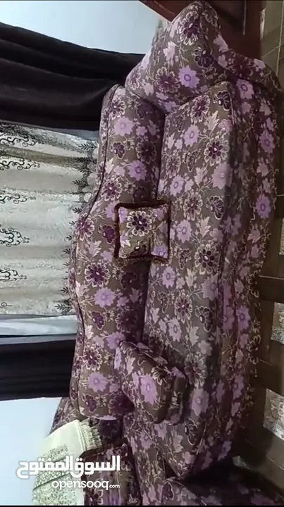 موجود طقم كورنر للبيع في المزار الشمالي  نضيف بحال جديد جاحز للاستخدام الكورنر تفصيل قابل للتفاوض