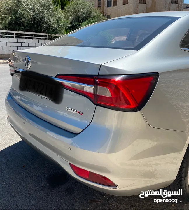 سيارة MG 5، لون سلڤر، فحص كامل، وارد الشركة، كفالة الشركة، بنزين اقتصادية جدا