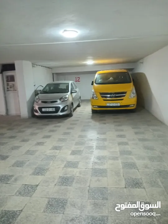 باص هيونداي H1  بسعر مميز