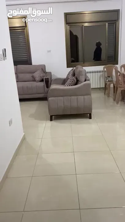 عفش مستعمل بحالة الوكالة للبيع بسعر مغري!