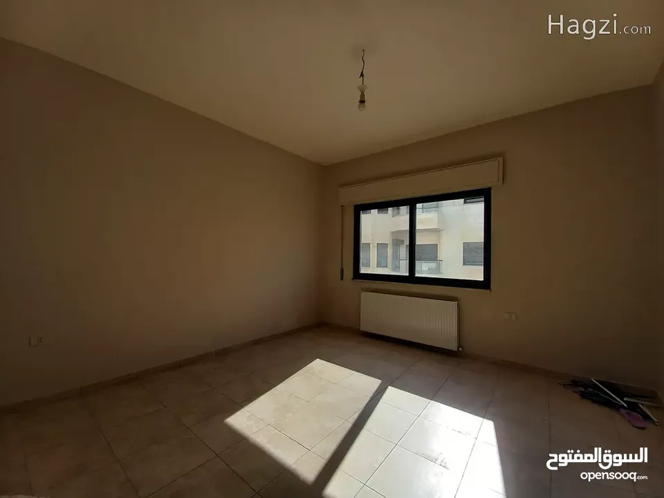 شقة شبه مفروشة للايجار في دير غبار  ( Property 33412 ) سنوي فقط