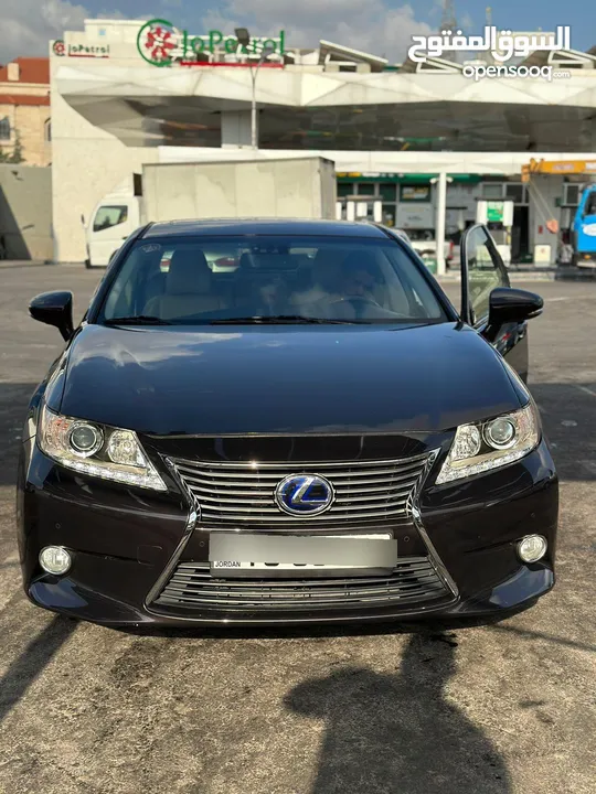 Lexus ES300H وارد الوكيل