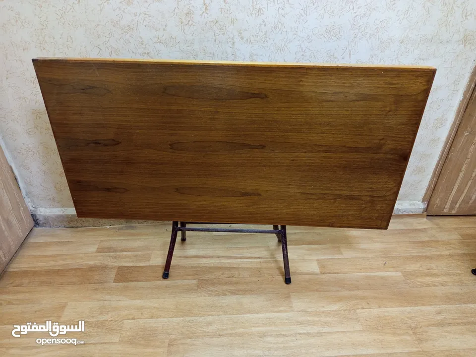 طاولات مطبخ وكراسي من lkEA حديداو  للجلسات الخارجيه