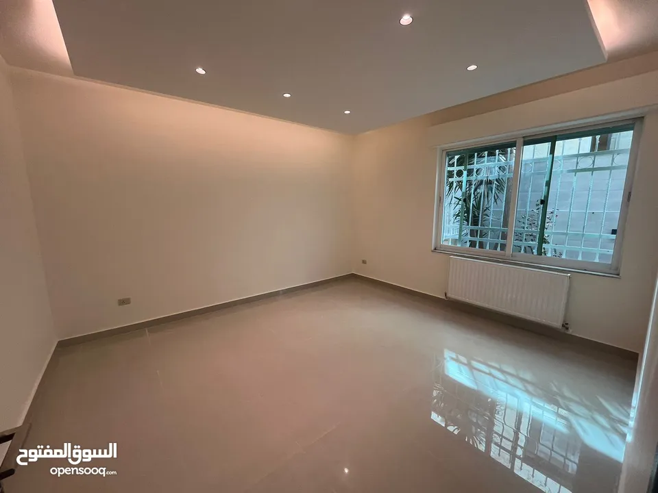 شقة 4 نوم مع مسبح للايجار ( Property 39164 )-175034641